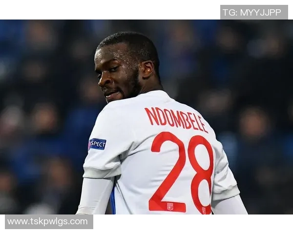 英超球队收购国内球员，大手笔开创中英足球合作新纪元